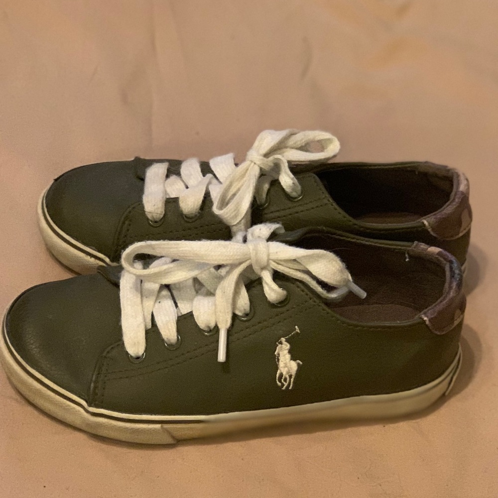 Boys Ralph Lauren Polo, size 12, lace up shoes , green with white horse